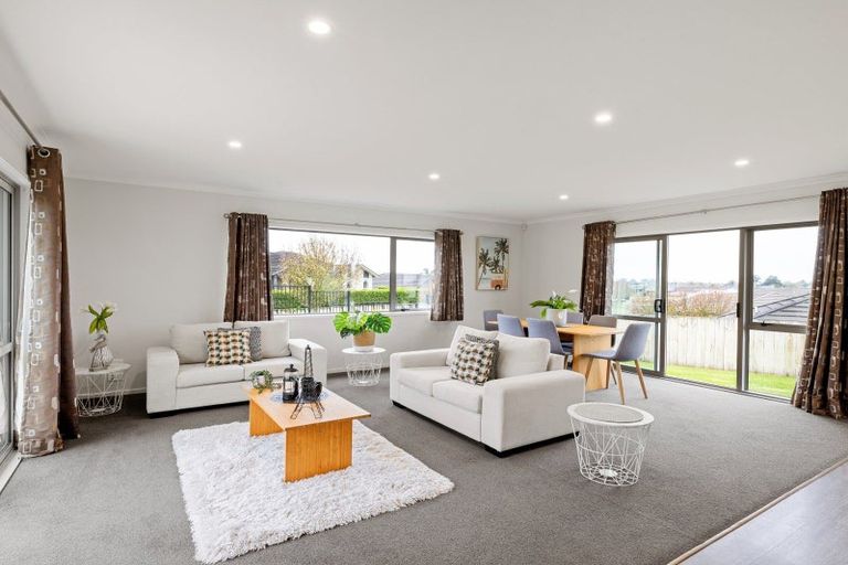 Photo of property in 33 Sylvester Crescent, Flagstaff, Hamilton, 3210