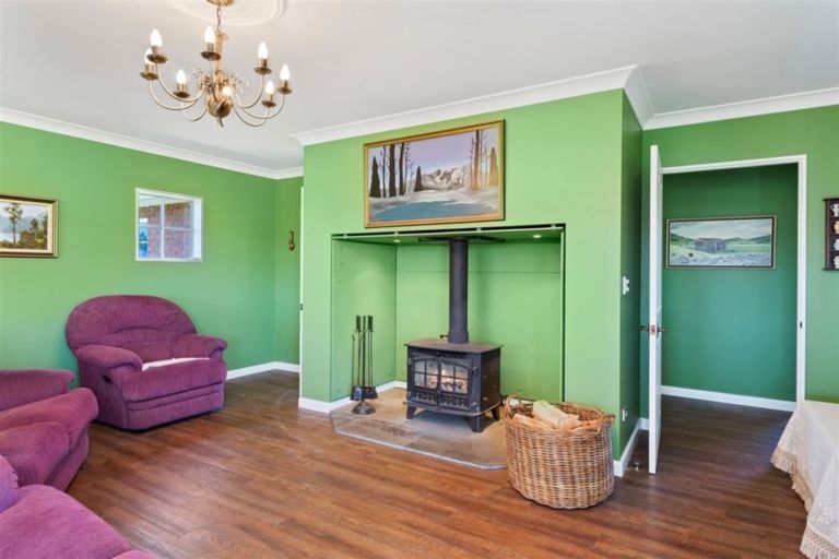 Photo of property in 49 Leslies Road, Cust, Rangiora, 7471