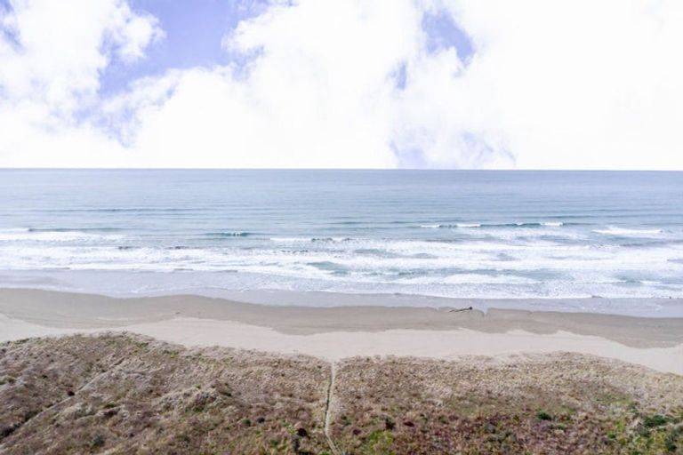 Photo of property in 6 Beach Road, Porangahau, 4293