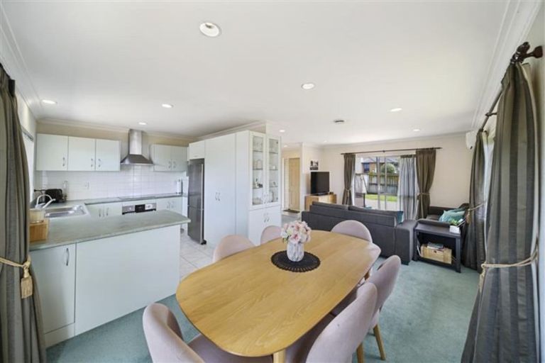 Photo of property in 36 Rathmar Drive, Manurewa, Auckland, 2105