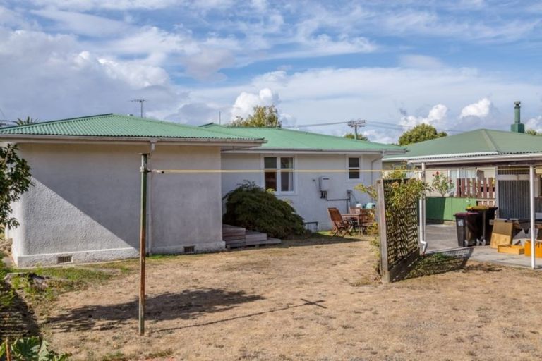 Photo of property in 33 Fergusson Street, Solway, Masterton, 5810