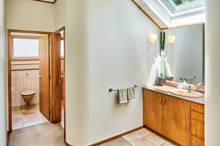 Photo of property in 5 Ngaio Street, Eastbourne, Lower Hutt, 5013