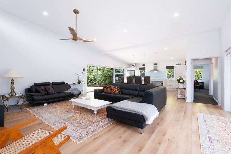 Photo of property in 30 Totara Heights Way, Paihia, 0200