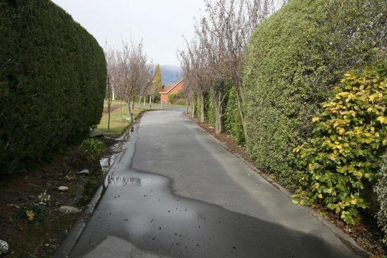 Photo of property in 4a Roto Place, Wanaka, 9305