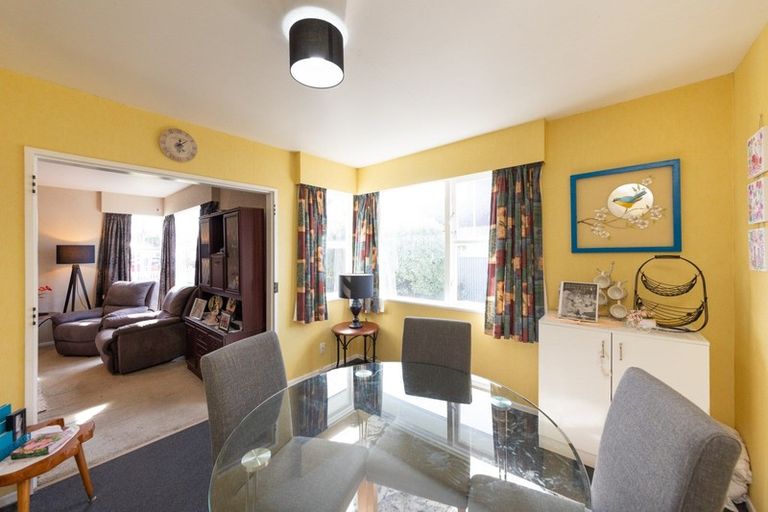 Photo of property in 8 Park Road, West End, Palmerston North, 4412