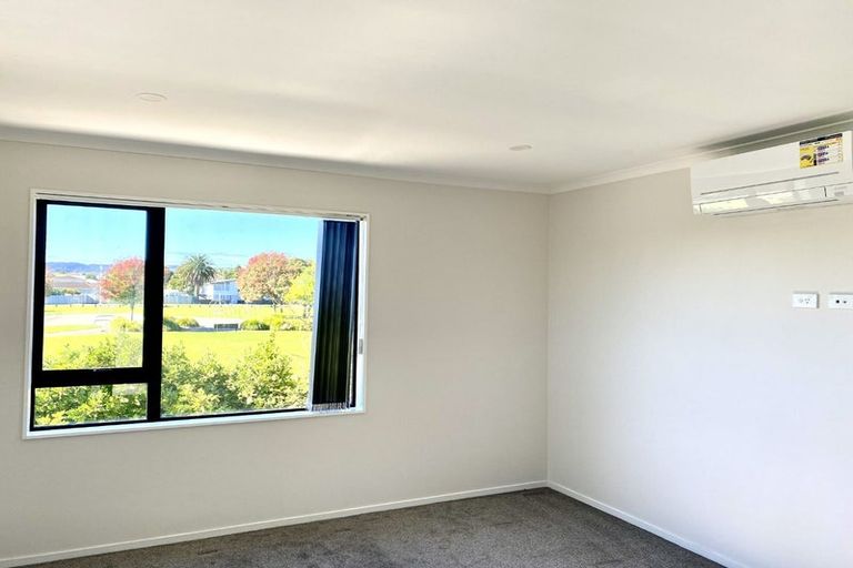 Photo of property in 52a Tatariki Street, Rosehill, Papakura, 2113
