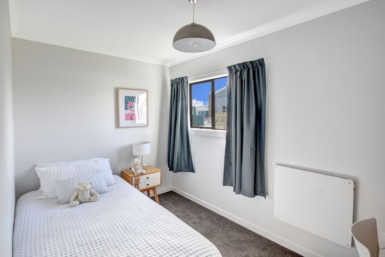 Photo of property in 6 Edward Street, Milton, 9220