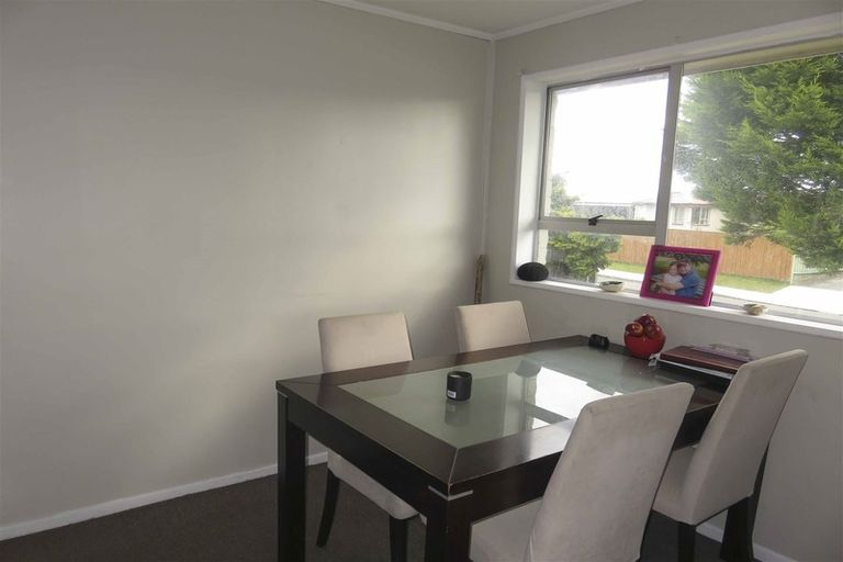 Photo of property in 12 Burns Street, Kew, Invercargill, 9812