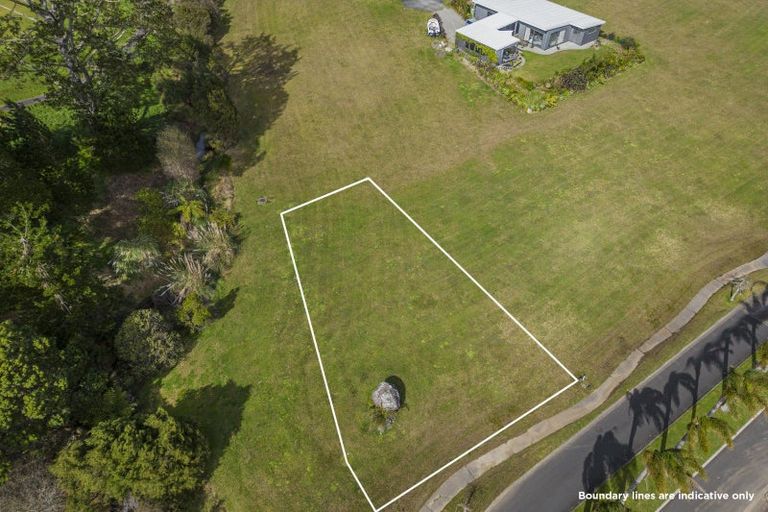 Photo of property in 17 Saint Andrews Drive, Pauanui, Hikuai, 3579