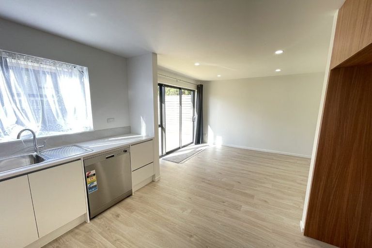 Photo of property in 2/61 East Street, Papakura, 2110