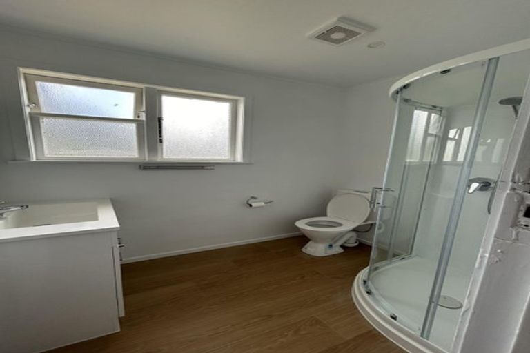 Photo of property in 28 Seddon Street, Levin, 5510