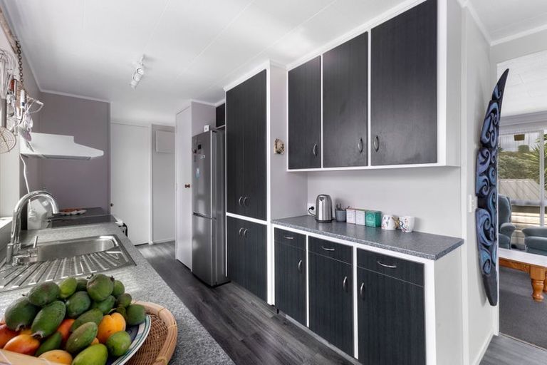 Photo of property in 40 Herekawe Drive, Spotswood, New Plymouth, 4310