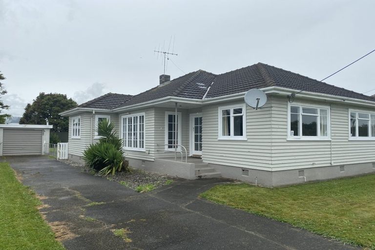 Photo of property in 42 Bowen Street, Levin, 5510
