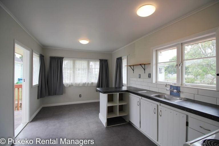 Photo of property in 11 Frances Street, Manurewa, Auckland, 2102