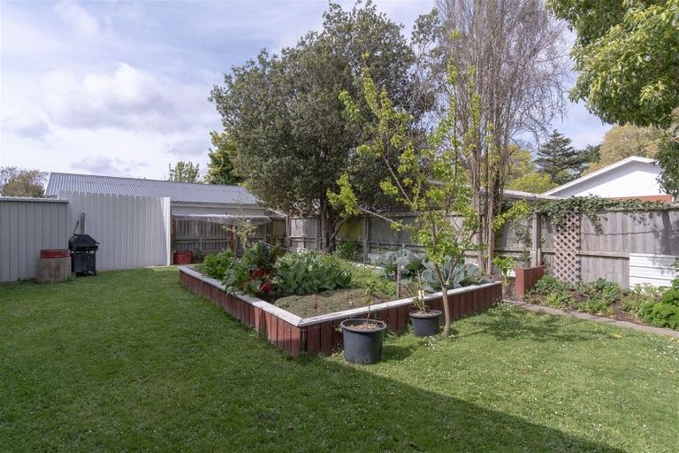 Photo of property in 19 Arlington Street, Burnside, Christchurch, 8053