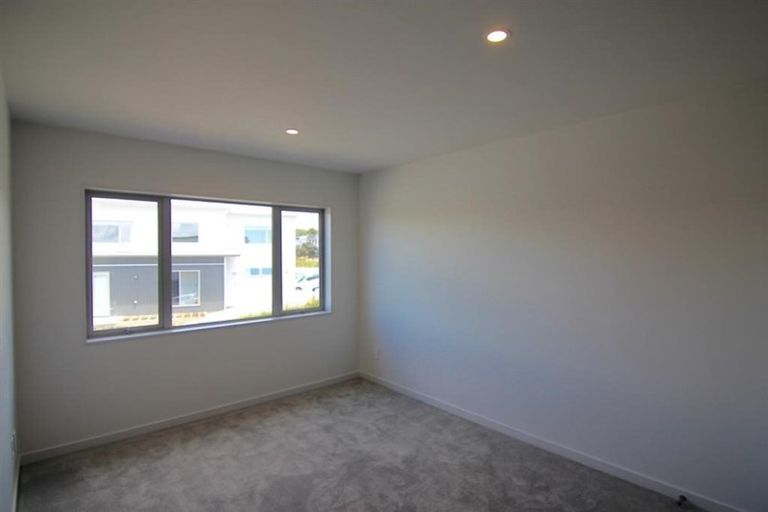 Photo of property in 32 Remuremu Street, Long Bay, Auckland, 0630