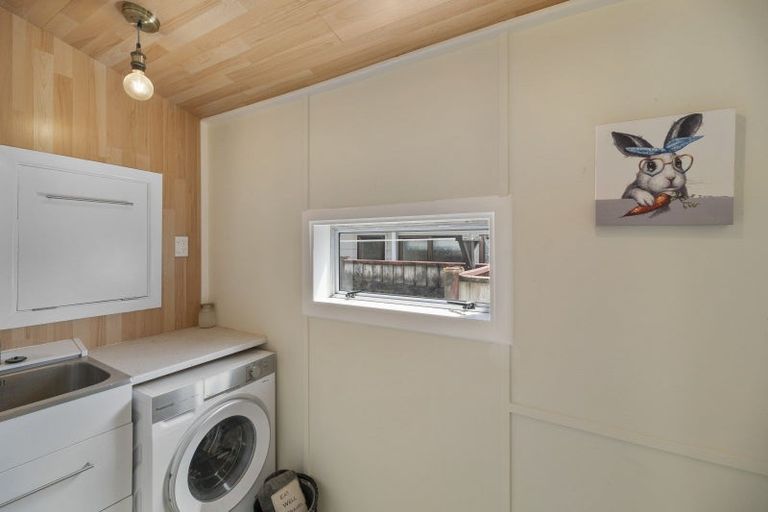 Photo of property in 162 Tukapa Street, Westown, New Plymouth, 4310