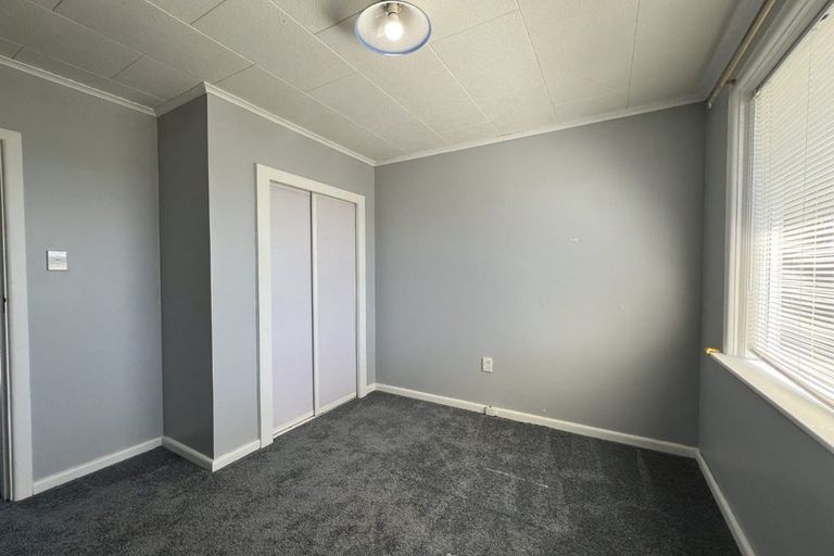 Photo of property in 172 Springs Road, Hornby, Christchurch, 8042