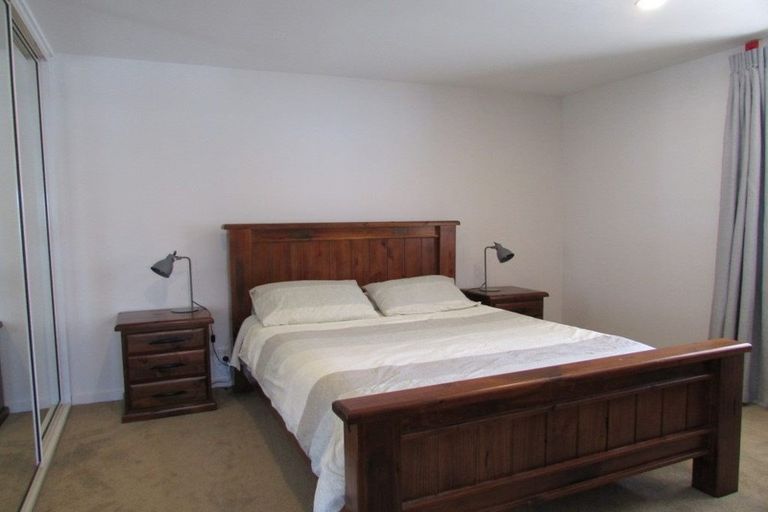 Photo of property in 2 Hawkhurst Road, Lyttelton, 8082