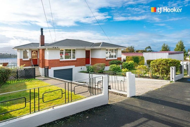 Photo of property in 28 Caldwell Street, Brockville, Dunedin, 9011