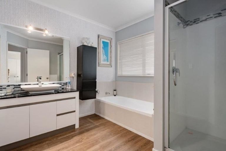 Photo of property in 9 Adler Drive, Ohauiti, Tauranga, 3112