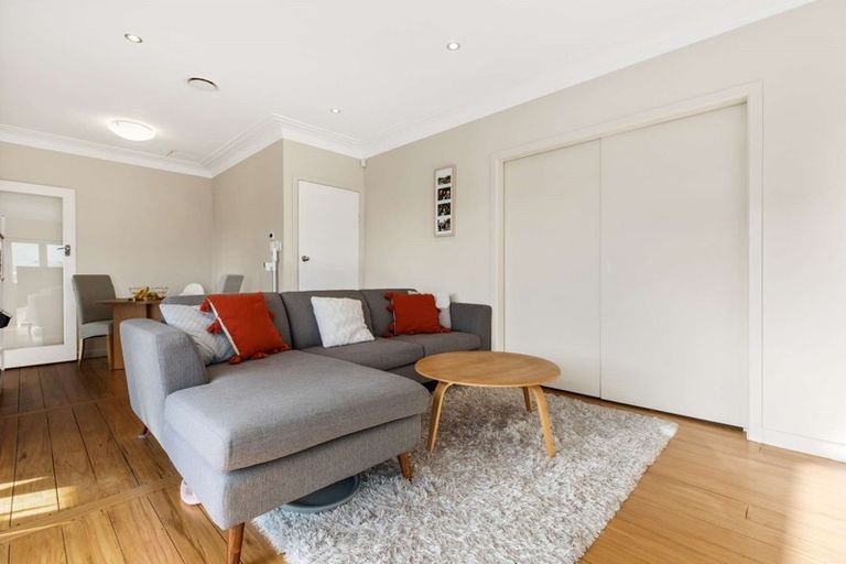 Photo of property in 1/16 Evans Road, Glen Eden, Auckland, 0602