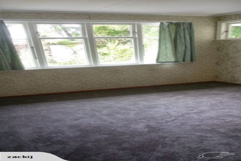 Photo of property in 447 Stokes Valley Road, Stokes Valley, Lower Hutt, 5019