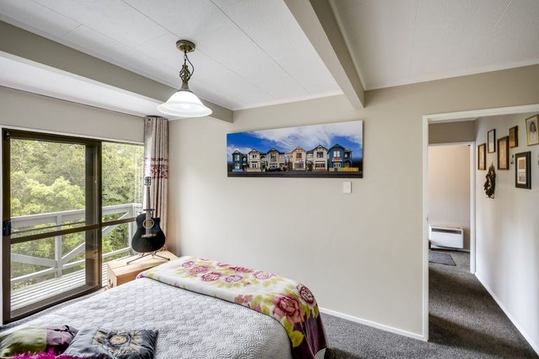 Photo of property in 8 Thompson Road, Bluff Hill, Napier, 4110