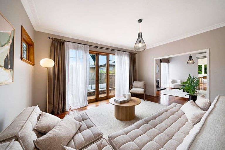 Photo of property in 4149 Great North Road, Glen Eden, Auckland, 0602