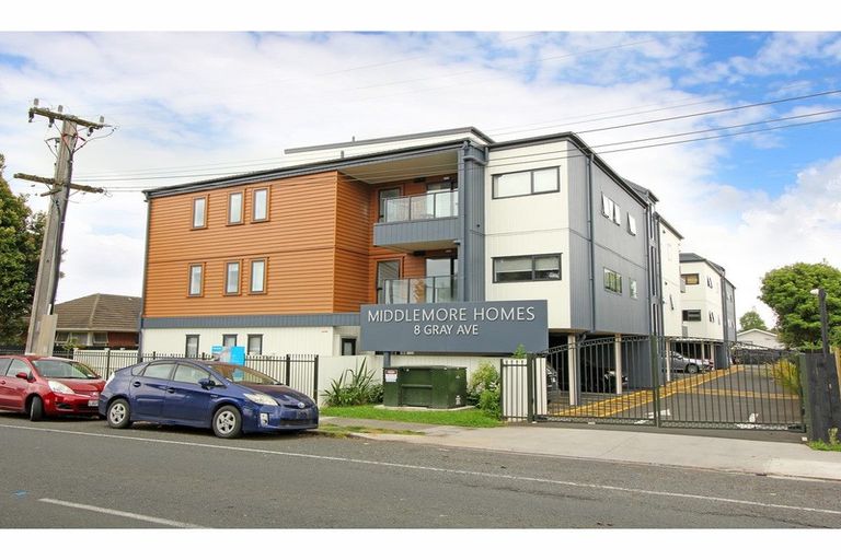 Photo of property in 206/8 Gray Avenue, Mangere East, Auckland, 2024