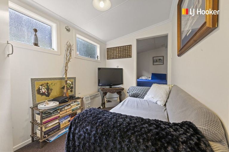 Photo of property in 19 Middleton Road, Kew, Dunedin, 9012