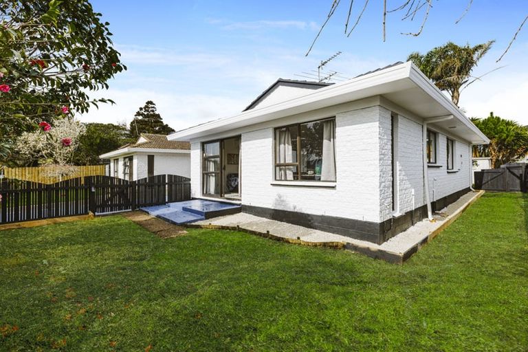 Photo of property in 2b Roys Road, Weymouth, Auckland, 2103