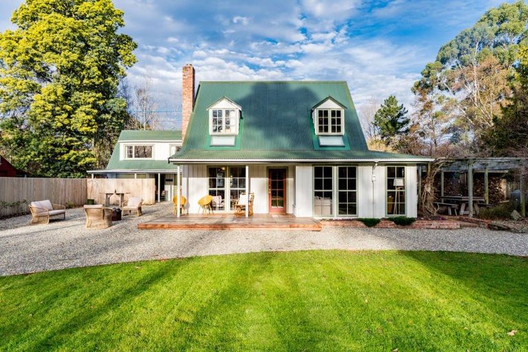 Photo of property in 147 Outram-mosgiel Road, Mosgiel, Outram, 9073