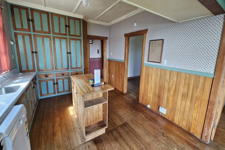 Photo of property in 24 Dorset Avenue, Westown, New Plymouth, 4310