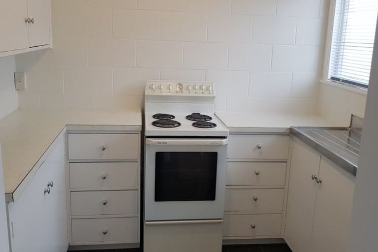 Photo of property in 11/6-8 Keys Street, Elderslea, Upper Hutt, 5018