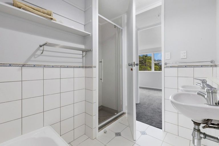 Photo of property in 115 Duck Creek Road, Stillwater, Silverdale, 0993