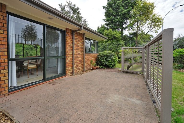 Photo of property in 81 Grosvenor Gardens, Flagstaff, Hamilton, 3210