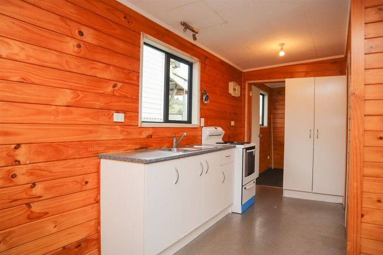 Photo of property in 11 Thompson Street, Greymouth, 7805