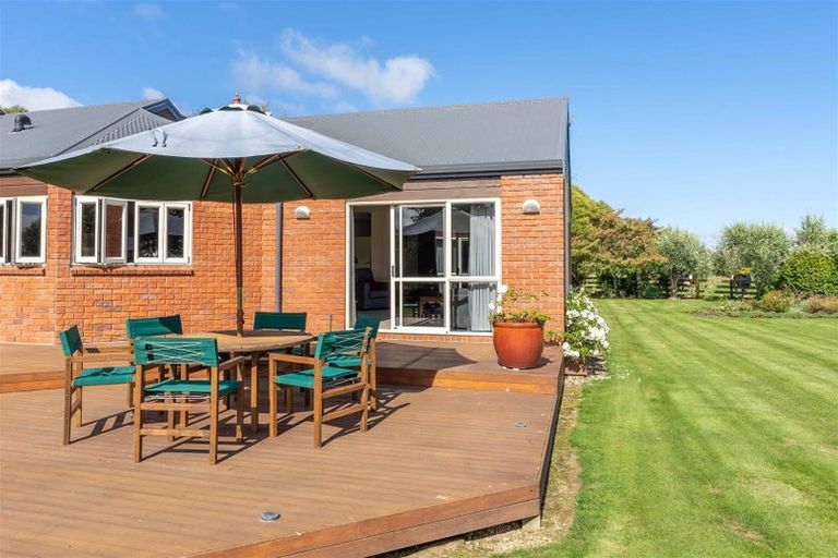Photo of property in 62 School Road, Te Horo, Otaki, 5582