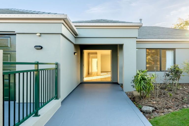 Photo of property in 315 Gardiners Road, Harewood, Christchurch, 8051