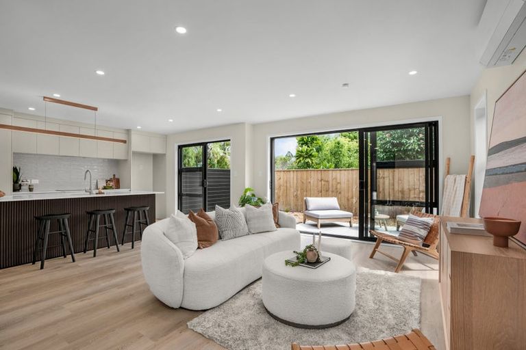 Photo of property in 12 Ngarara Road, Waikanae, 5036