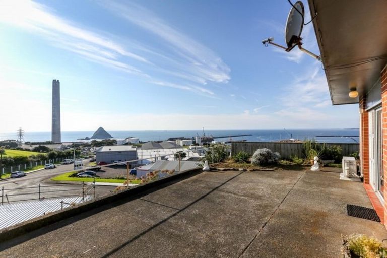 Photo of property in 31/1 Findlay Street, Moturoa, New Plymouth, 4310