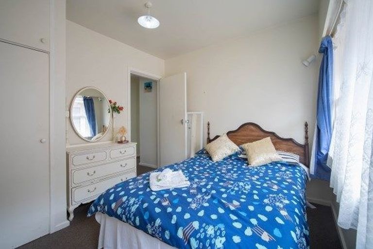 Photo of property in 2/7 Kipax Place, Riccarton, Christchurch, 8011