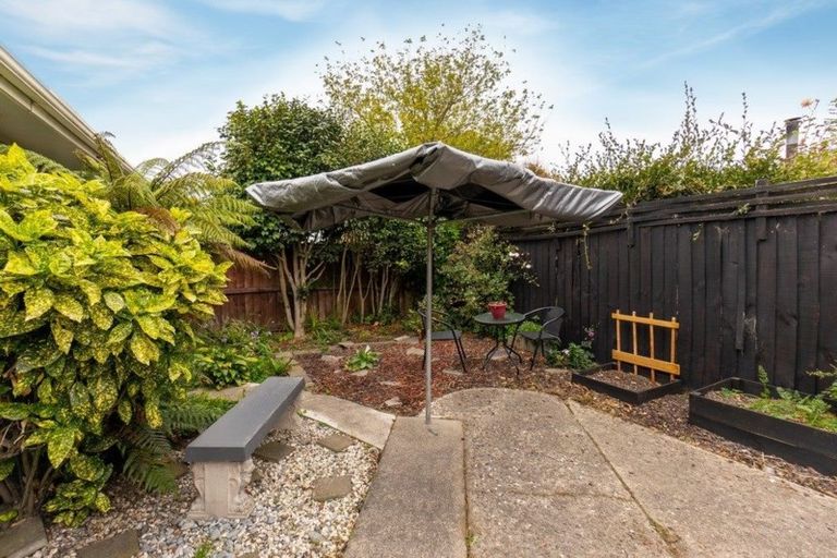 Photo of property in 2/16 Veitches Road, Casebrook, Christchurch, 8051