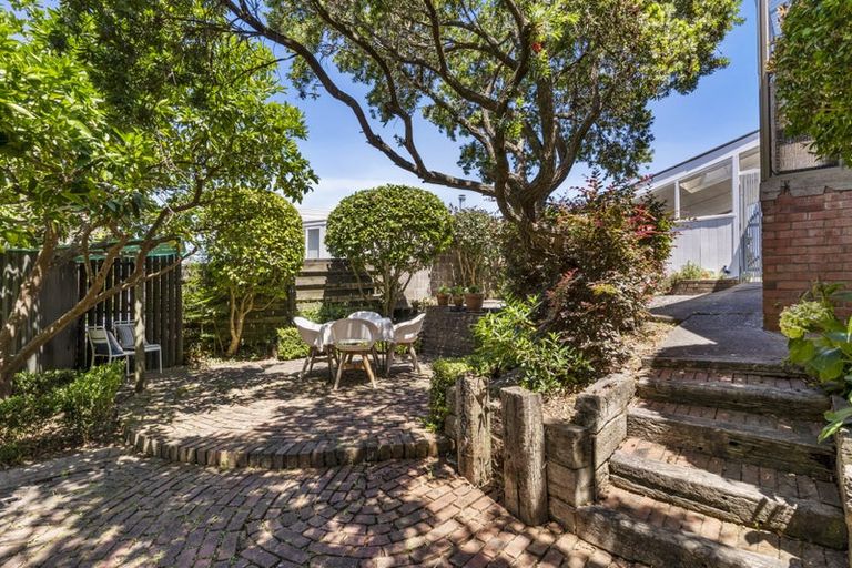 Photo of property in 6 Dell Way, Bucklands Beach, Auckland, 2014