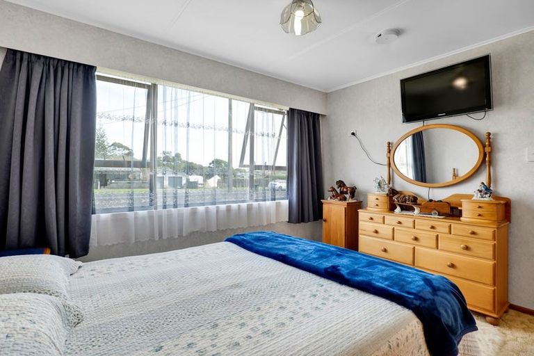 Photo of property in 82 Blake Street, Waitara, 4320