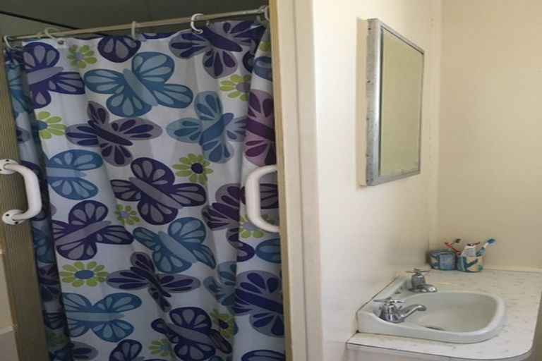 Photo of property in 17 Aubrey Street, Waitara, 4320