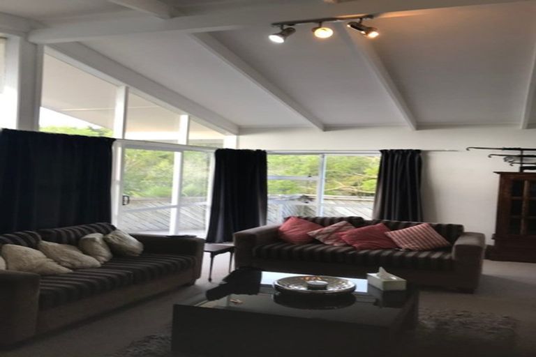 Photo of property in 15 Vandeleur Avenue, Birkdale, Auckland, 0626