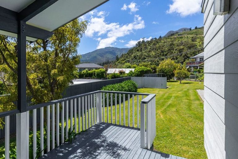 Photo of property in 11 Okiwi Crescent, Okiwi Bay, French Pass, 7193