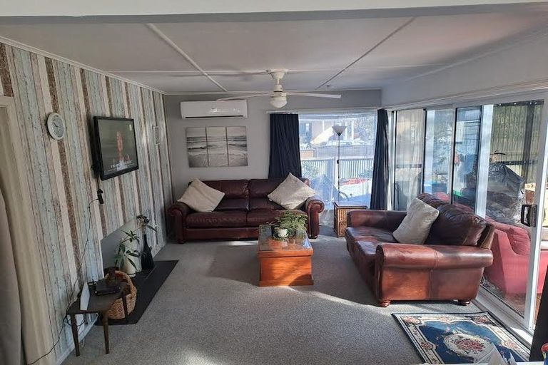 Photo of property in 11 Graham Street, Porangahau, 4293